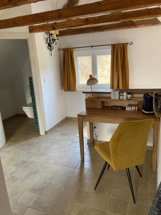 Ferienhaus Thonjoergl Gnas Bagian luar foto