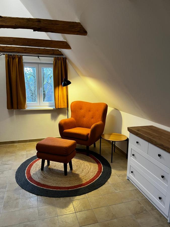Ferienhaus Thonjoergl Gnas Bagian luar foto