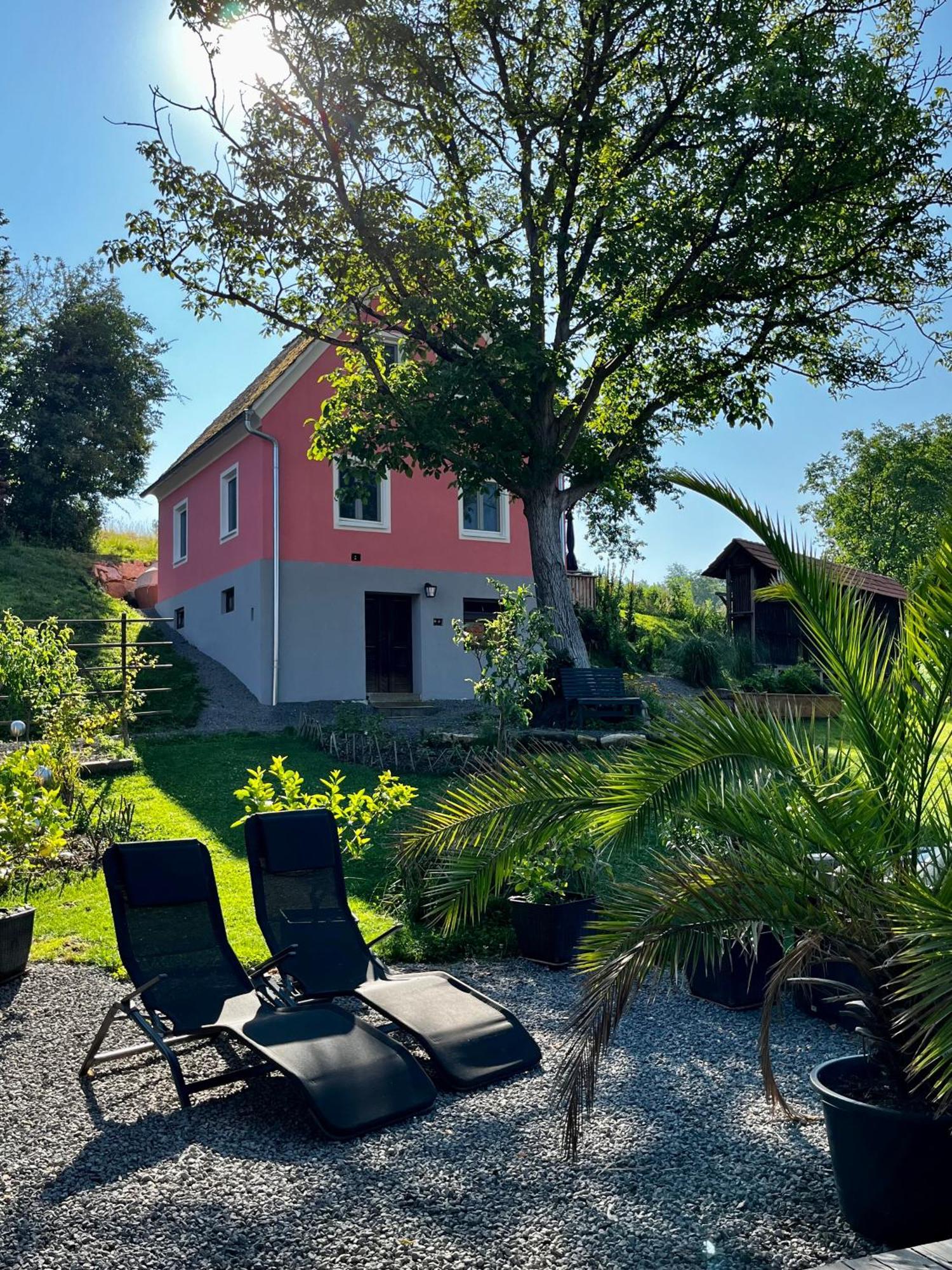 Ferienhaus Thonjoergl Gnas Bagian luar foto